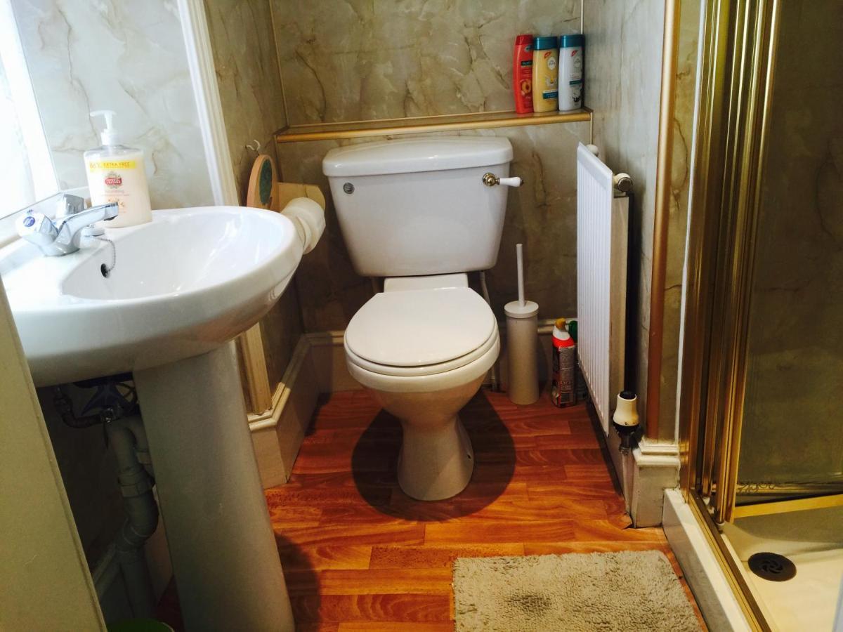 Brentwood Villa Bed And Breakfast Aberdeen Extérieur photo